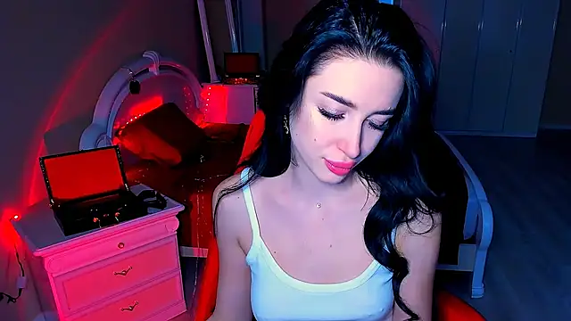 Snapshot of lovely_desire chatting on 12/15/24, 12:06 lovely desire online show from 12/15/24, 12:06