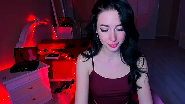 Snapshot of lovely_desire chatting on 12/23/24, 10:42 lovely desire online show from 12/23/24, 10:42