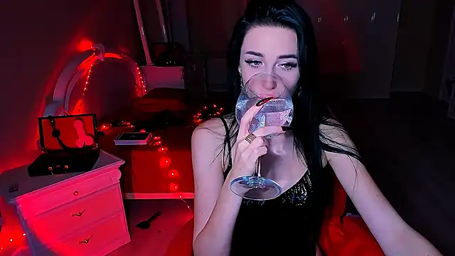 Snapshot of lovely_desire chatting on 12/28/24, 02:53 lovely desire online show from 12/28/24, 02:53