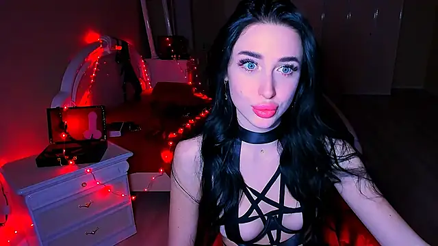 Snapshot of lovely_desire chatting on 01/05/25, 05:51 lovely desire online show from 01/05/25, 05:51