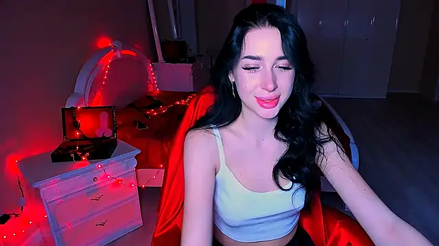 Snapshot of lovely_desire chatting on 01/13/25, 12:13 lovely desire online show from 01/13/25, 12:13