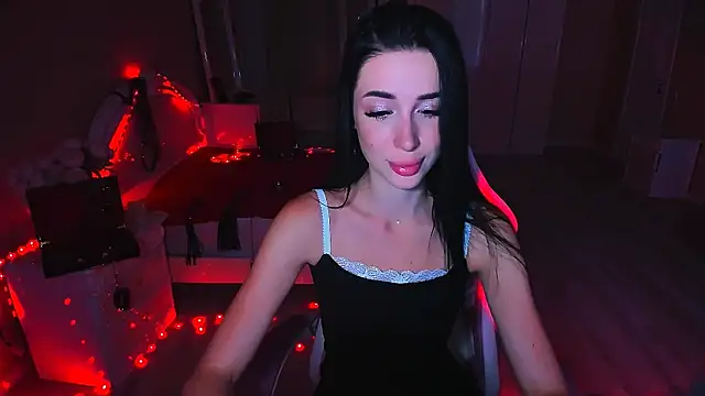 Snapshot of lovely_desire chatting on 09/21/25, 08:05 lovely desire online show from 09/21/25, 08:05