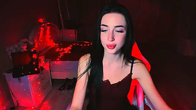 Snapshot of lovely_desire chatting on 10/04/25, 04:38 lovely desire online show from 10/04/25, 04:38