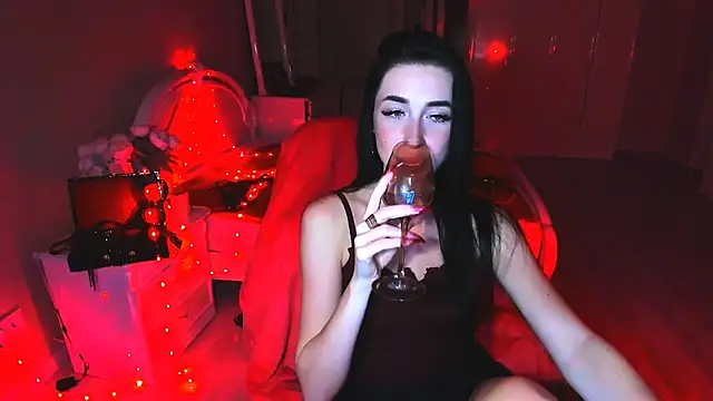 Snapshot of lovely_desire chatting on 10/25/25, 04:46 lovely desire online show from 10/25/25, 04:46