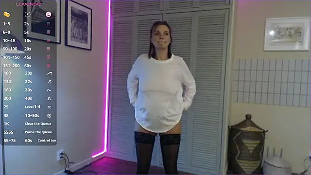 Charline TheFoxTail online show from 12/08/24, 07:11