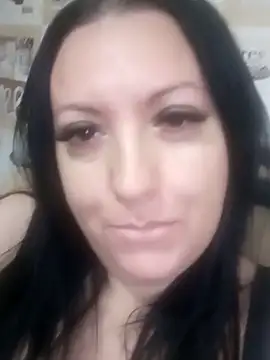 Veronica-Celie online show from 11/11/25, 12:05