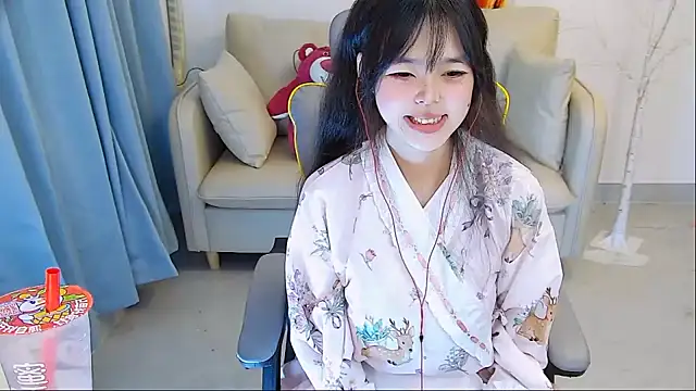 Snapshot of mango-a chatting on 12/28/24, 12:35 mango-a online show from 12/28/24, 12:35