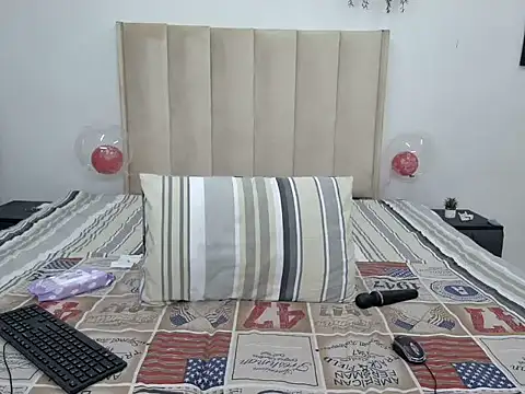 Pearl 00 online show from 02/09/25, 08:56