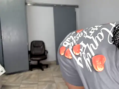 Pearl 00 online show from 03/01/26, 08:11