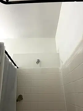 AlyssiaAmoreXO online show from 12/04/25, 02:48