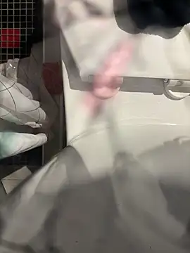 lescro95  online show from 02/24/26, 03:21