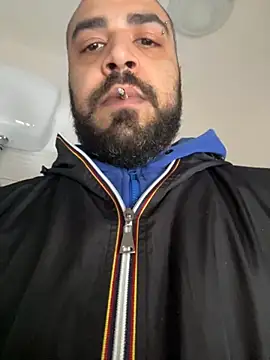 Dikkiduohottt online show from 03/12/26, 09:37