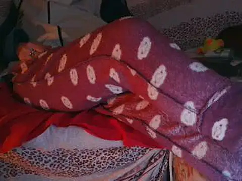 VeneRed online show from 12/22/25, 07:33