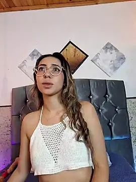 Scarlett Khan online show from 01/14/25, 04:15