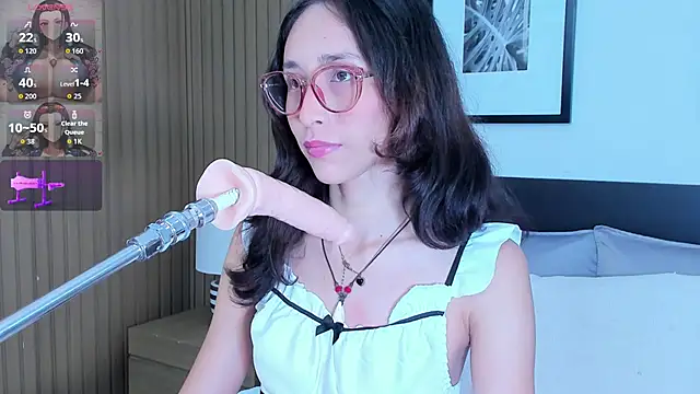 doll bella  online show from 11/22/25, 08:08