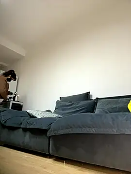 Snapshot of CN-Shanshan chatting on 12/04/25, 12:53 CN-Shanshan online show from 12/04/25, 12:53