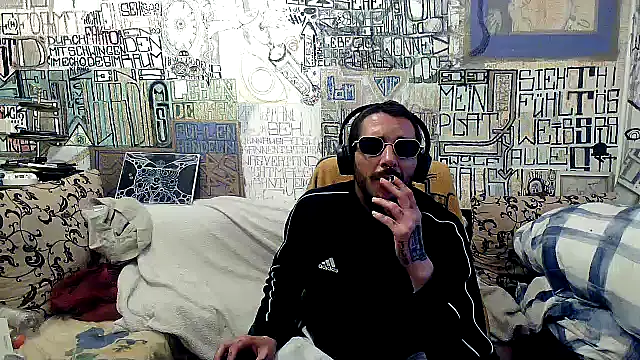 Snapshot of casualtimepassenger chatting on 05/01/26, 03:44 casualtimepassenger online show from 05/01/26, 03:44
