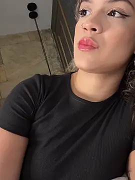 Alisha-Bond online show from 06/11/26, 12:32