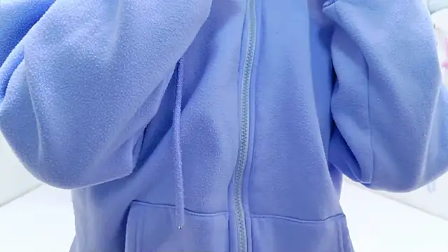 ASUKA ch online show from 10/23/25, 01:54