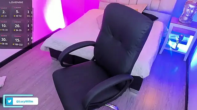 Lucy Williiams online show from 04/13/26, 07:30