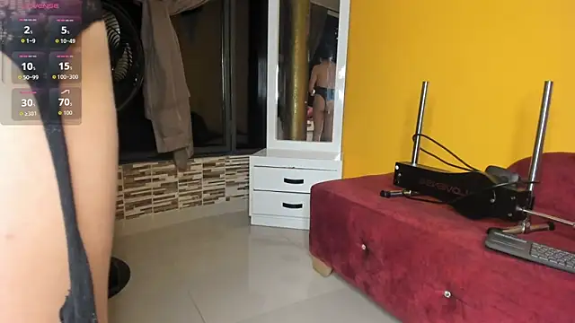 Snapshot of valeria_hurtado chatting on 10/29/25, 03:20 valeria hurtado online show from 10/29/25, 03:20