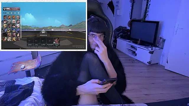 Snapshot of CeriseLapine chatting on 10/28/25, 11:29 CeriseLapine online show from 10/28/25, 11:29