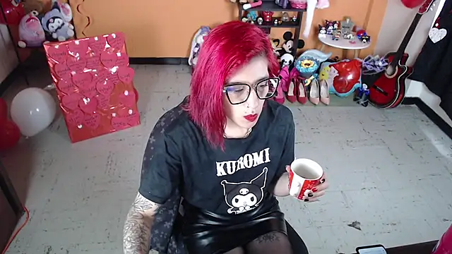 Snapshot of MissMiia2 chatting on 02/27/25, 12:56 MissMiia2 online show from 02/27/25, 12:56