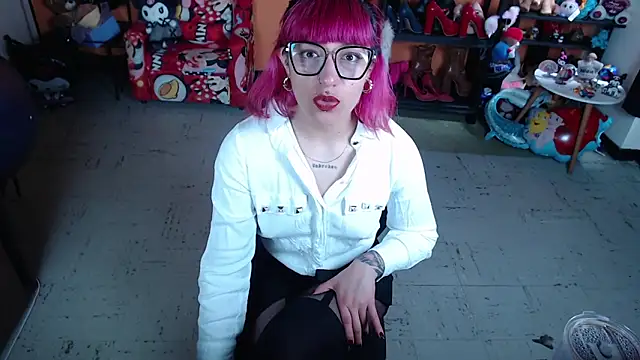 MissMiia2 online show from 02/04/26, 03:07