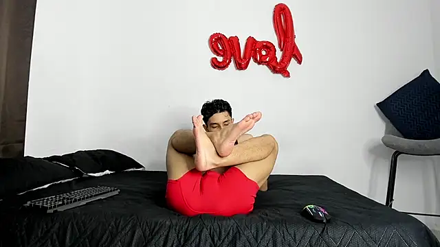 Snapshot of evanscollins chatting on 09/11/25, 05:07 evanscollins online show from 09/11/25, 05:07