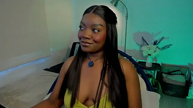 Im Maria online show from 11/25/25, 08:09