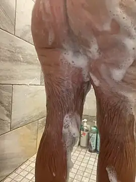 Snapshot of Looneytunes12345 chatting on 11/16/25, 02:50 Looneytunes12345 online show from 11/16/25, 02:50