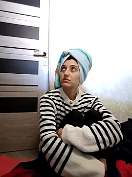 Iren online show from 12/14/25, 04:51