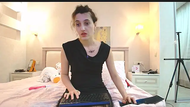 Iren online show from 12/18/25, 11:00