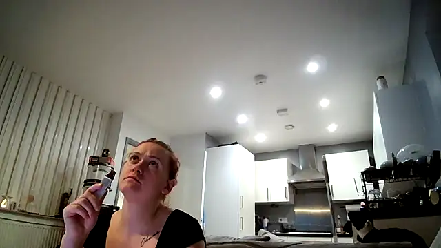 Snapshot of DynamicDuo_oxo chatting on 12/12/24, 09:26 DynamicDuo oxo online show from 12/12/24, 09:26