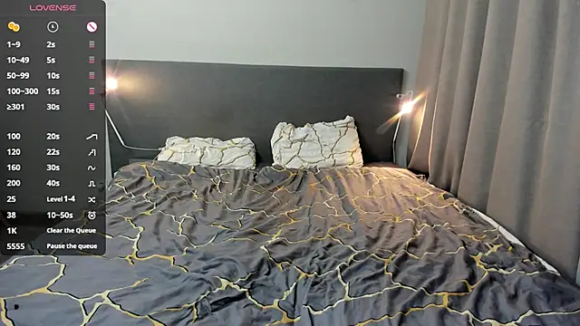 jesssicamooon online show from 02/25/26, 01:15