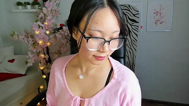 Inari Okami  online show from 03/21/25, 06:16