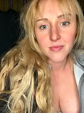 SherryOutdoor1 online show from 10/15/25, 07:25