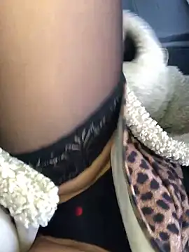 Diamond Bunny  online show from 01/11/25, 10:29