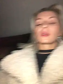 Diamond Bunny  online show from 01/16/25, 03:13