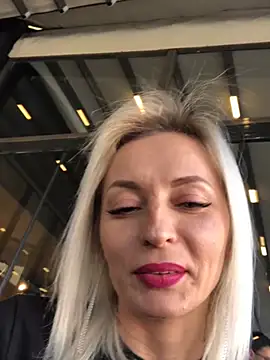 Diamond Bunny  online show from 02/05/25, 01:54