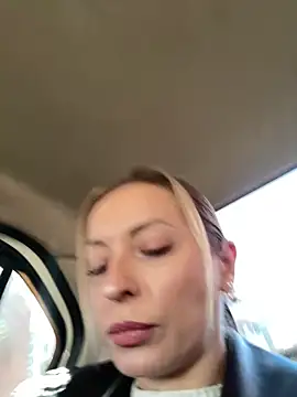 Diamond Bunny  online show from 02/10/26, 10:41