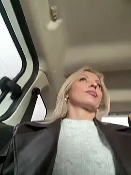 Diamond Bunny  online show from 04/02/26, 07:17