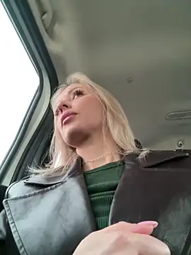 Diamond Bunny  online show from 04/04/26, 12:46