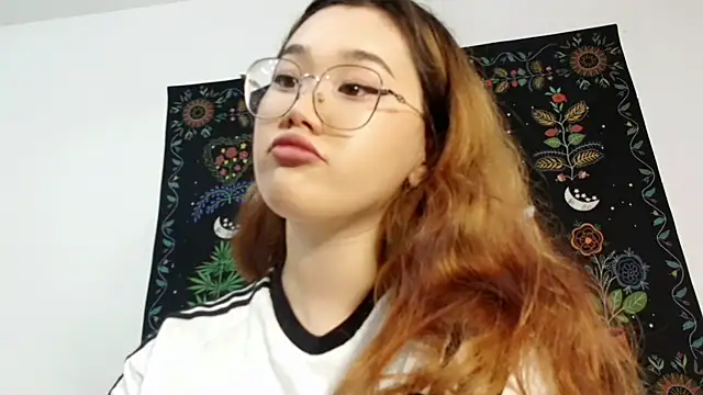 Jennatyan online show from 09/26/25, 12:31