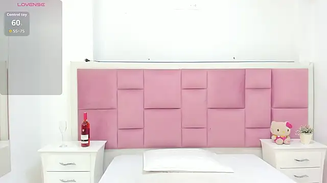 Snapshot of kaily_sweet1 chatting on 01/06/26, 11:14 kaily sweet1 online show from 01/06/26, 11:14