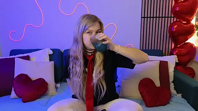 Snapshot of Mel_Nelson chatting on 02/14/25, 02:39 Mel Nelson online show from 02/14/25, 02:39