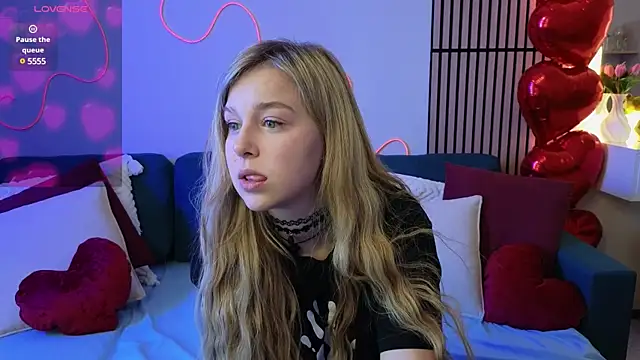 Snapshot of Mel_Nelson chatting on 02/14/25, 08:52 Mel Nelson online show from 02/14/25, 08:52