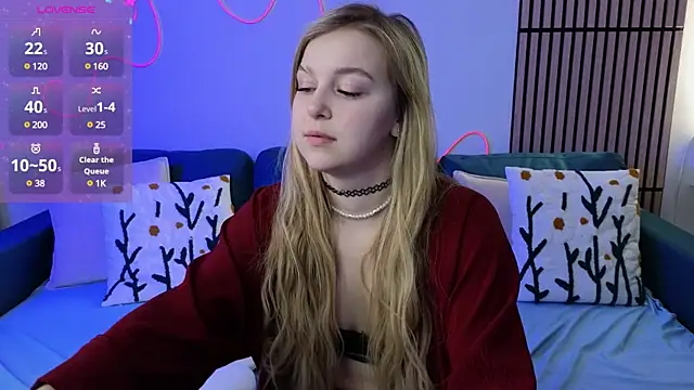 Snapshot of Mel_Nelson chatting on 03/08/25, 11:48 Mel Nelson online show from 03/08/25, 11:48