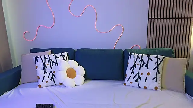 Snapshot of Mel_Nelson chatting on 03/17/25, 04:40 Mel Nelson online show from 03/17/25, 04:40