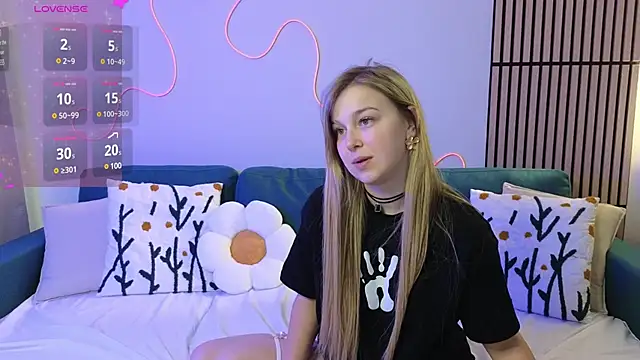 Snapshot of Mel_Nelson chatting on 03/22/25, 10:39 Mel Nelson online show from 03/22/25, 10:39